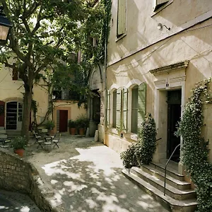 Du Cloitre Hotel